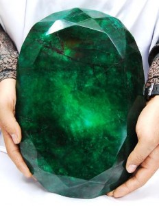 The-worlds-largest-emerald